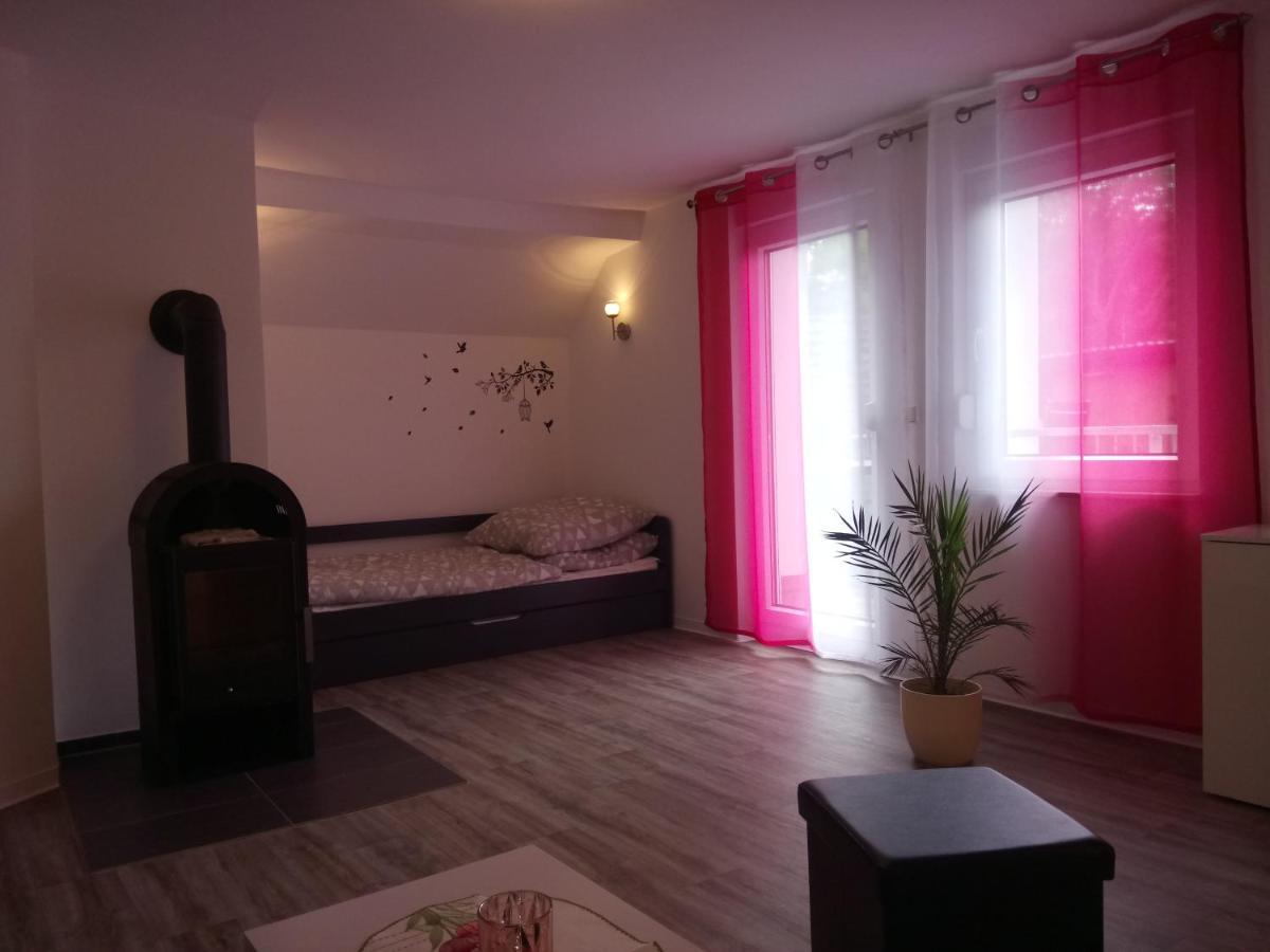 Haus Waldidyll Apartment Lauta Bagian luar foto